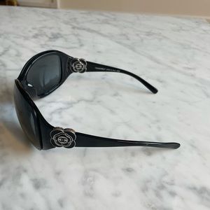 CHANEL sun glasses